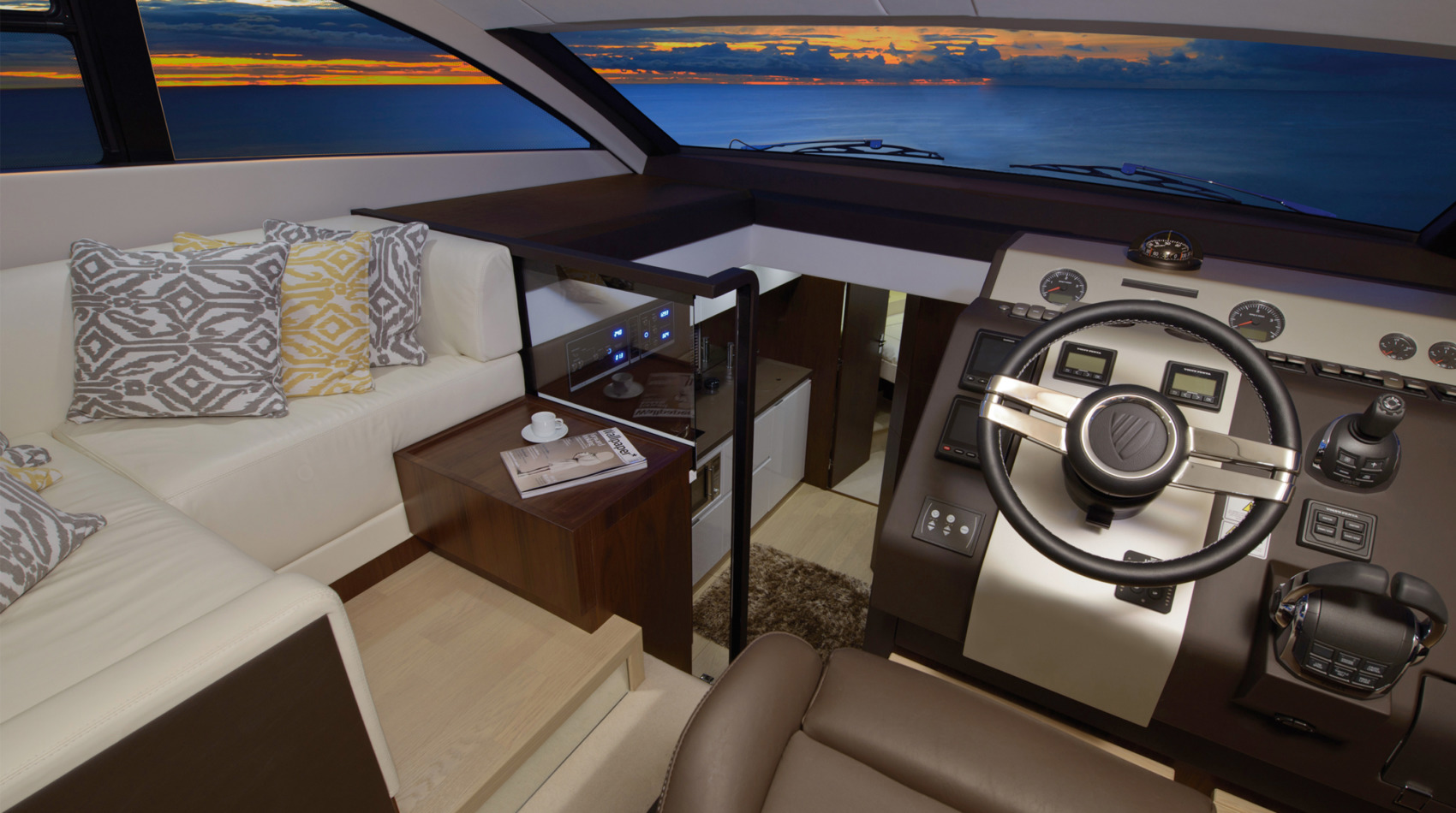 S50-helm-l-s-1700x950-1