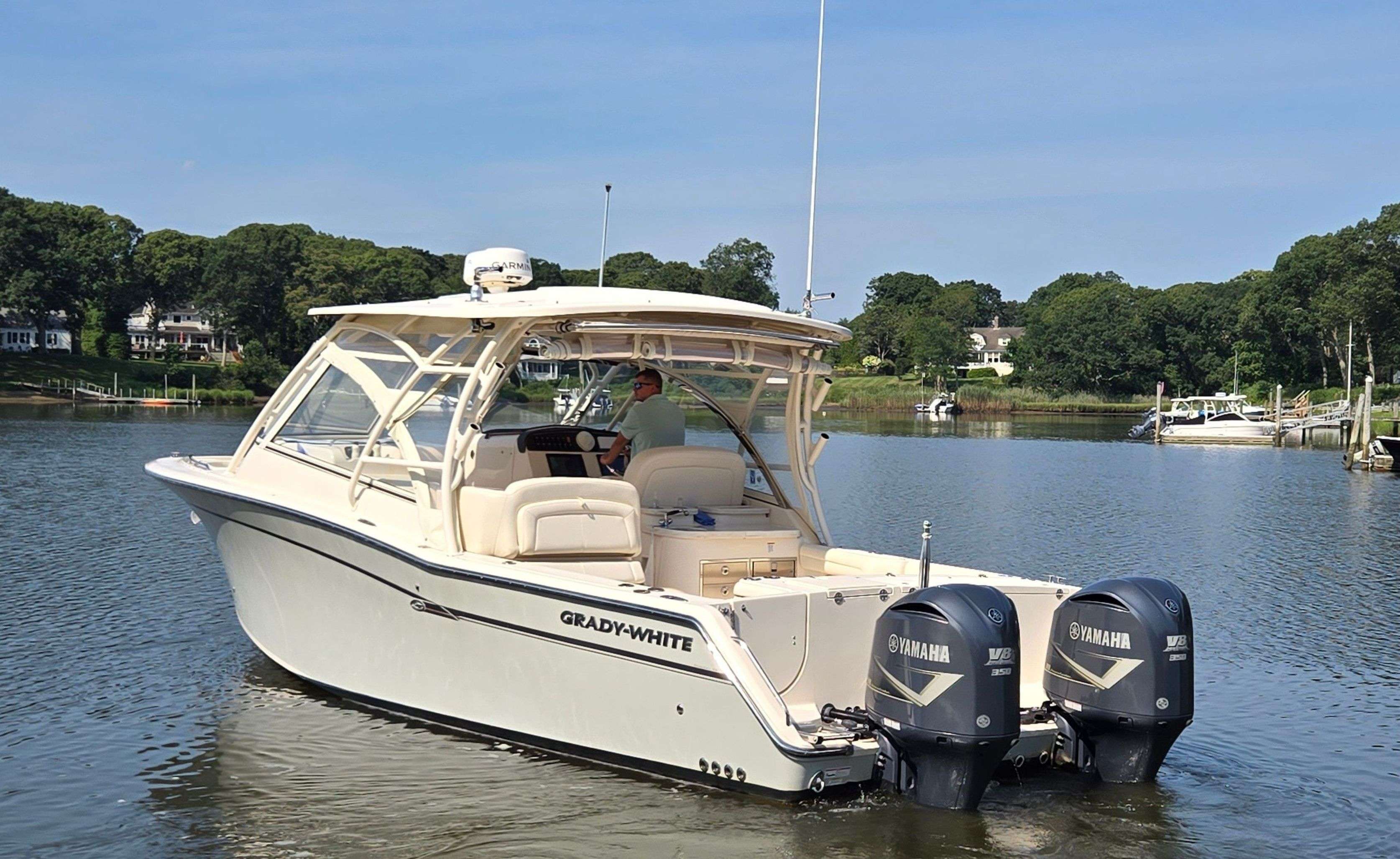 2017 Grady White 335 FREEDOM