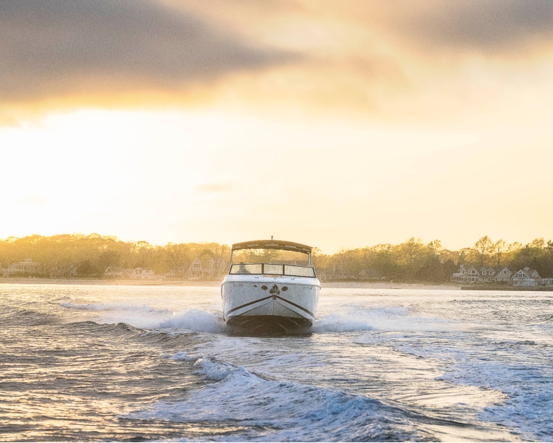 boat-club-hamptons-strongs-marine