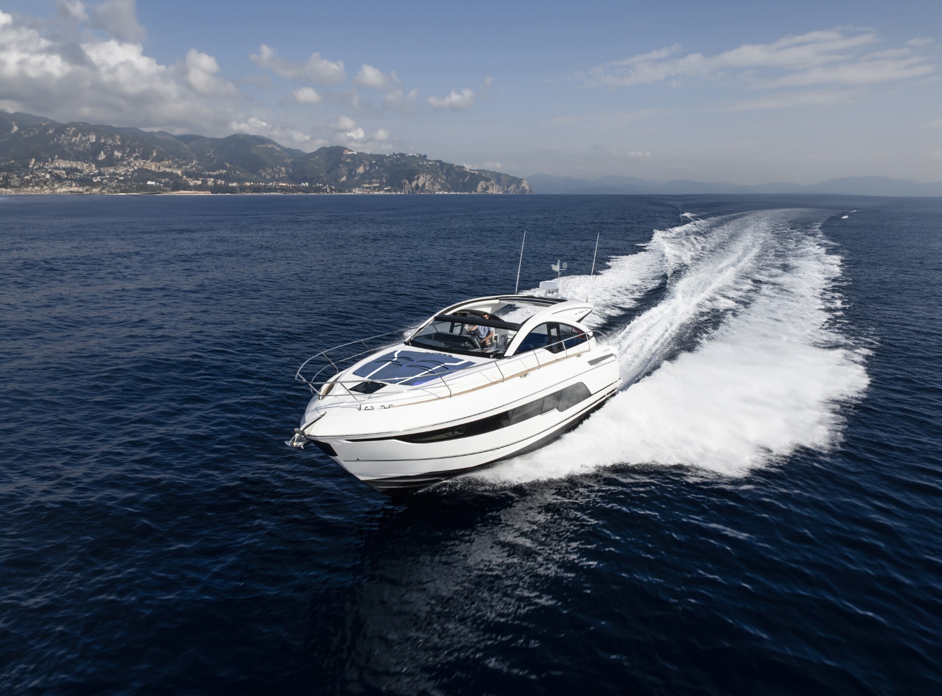 thumbnail_Targa 47 OPEN Exterior 02